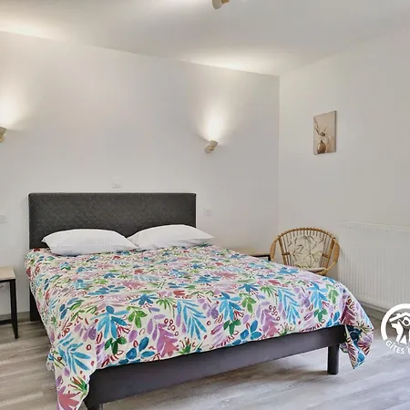 Du Herisson, 6 Personnes Holiday home