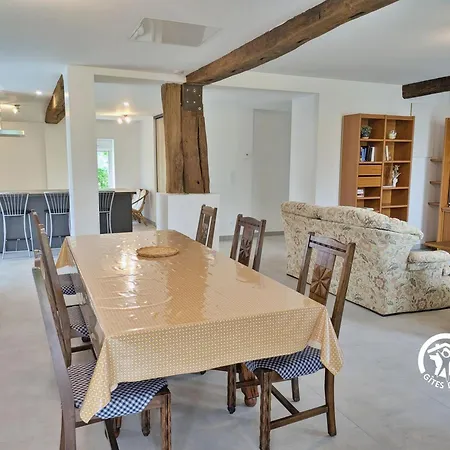 Du Herisson, 6 Personnes Holiday home