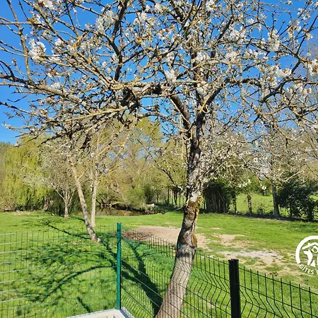 Du Herisson, 6 Personnes Holiday home *